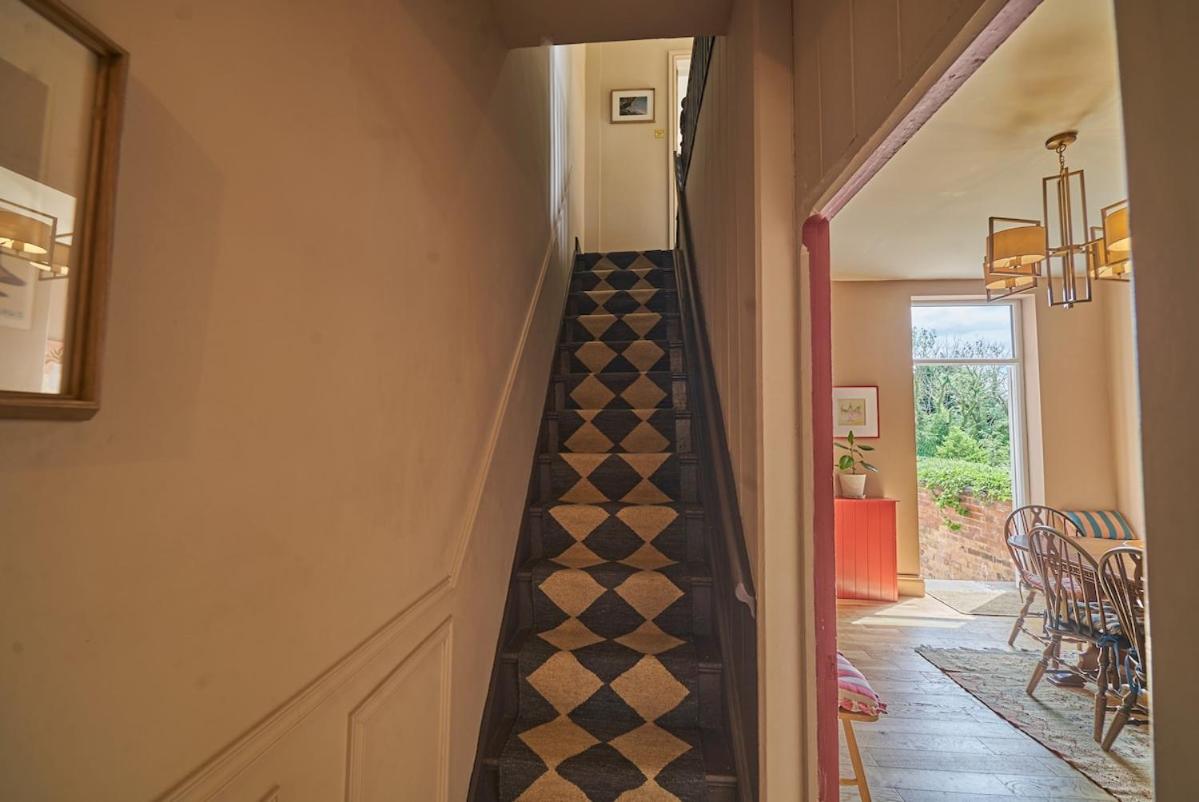 Superb 3-bedroom Victorian Townhome in Ashbourne - B&B Mapleton