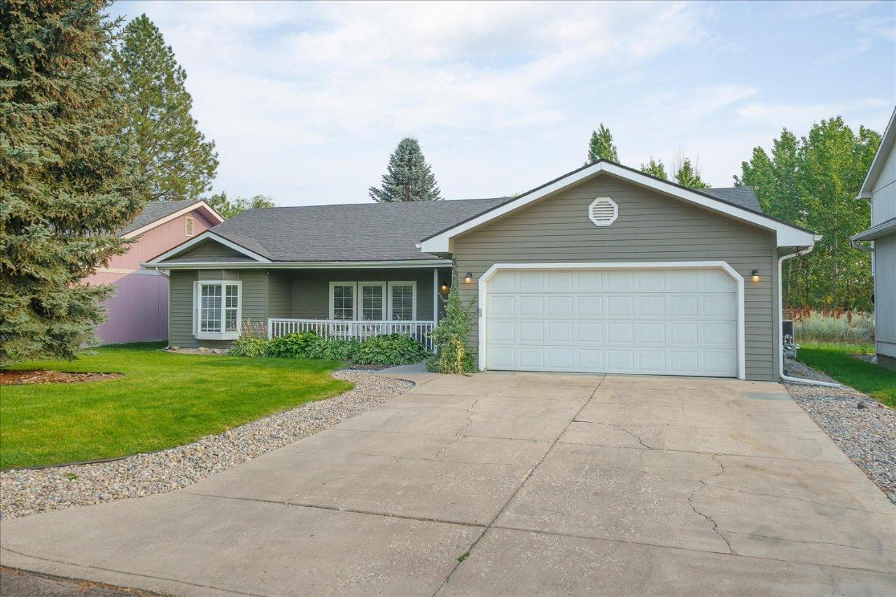 Updated Rancher near shopping & restaurants - B&B Spokane