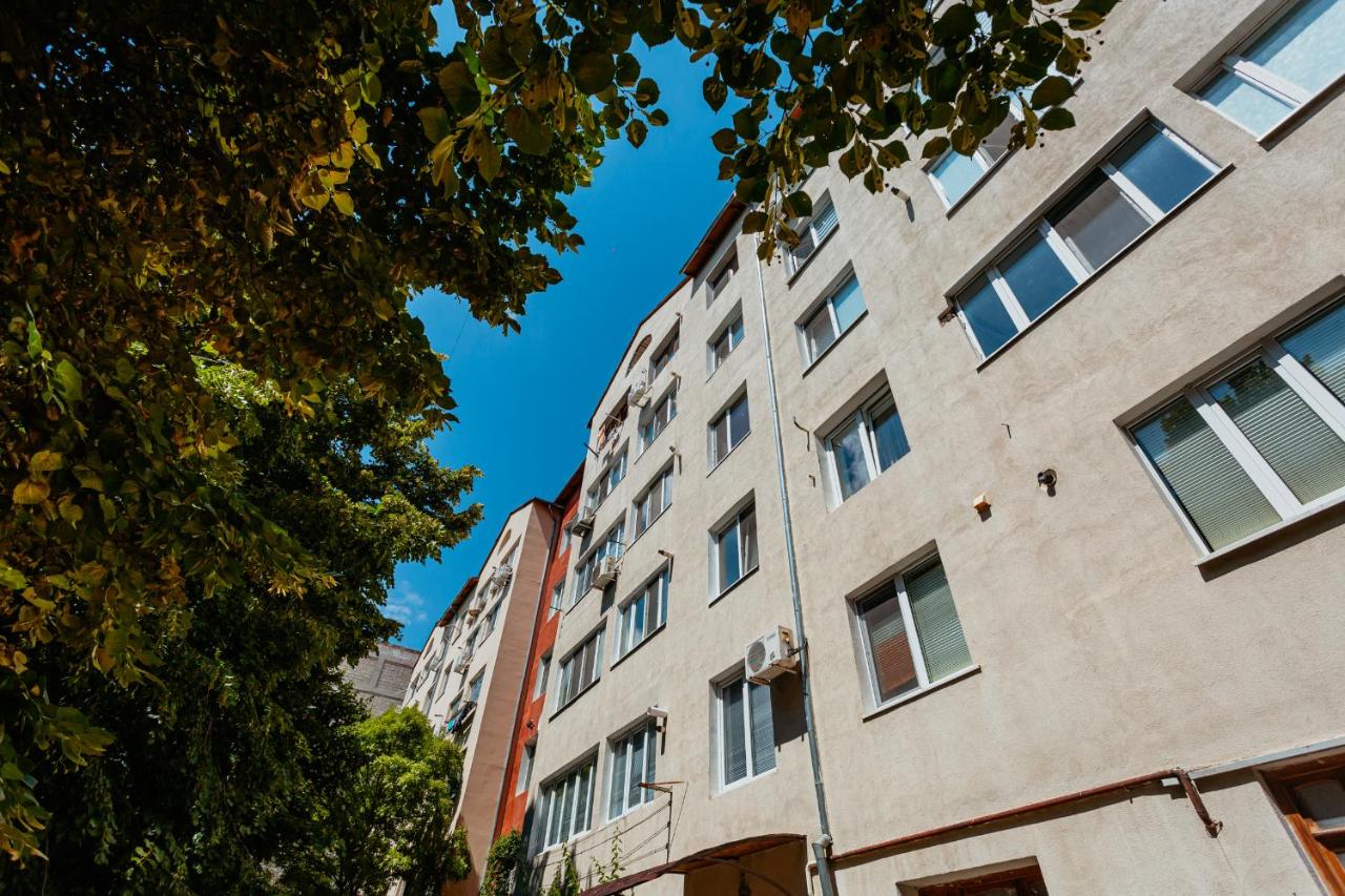 2BR - Fireplace & Panoramic Views Near Dendrarium - Ferienwohnung Chişinău