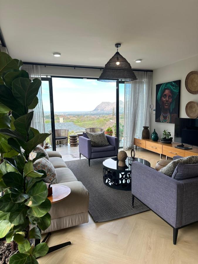 Apartamento de 2 dormitorios con vistas a la montaña