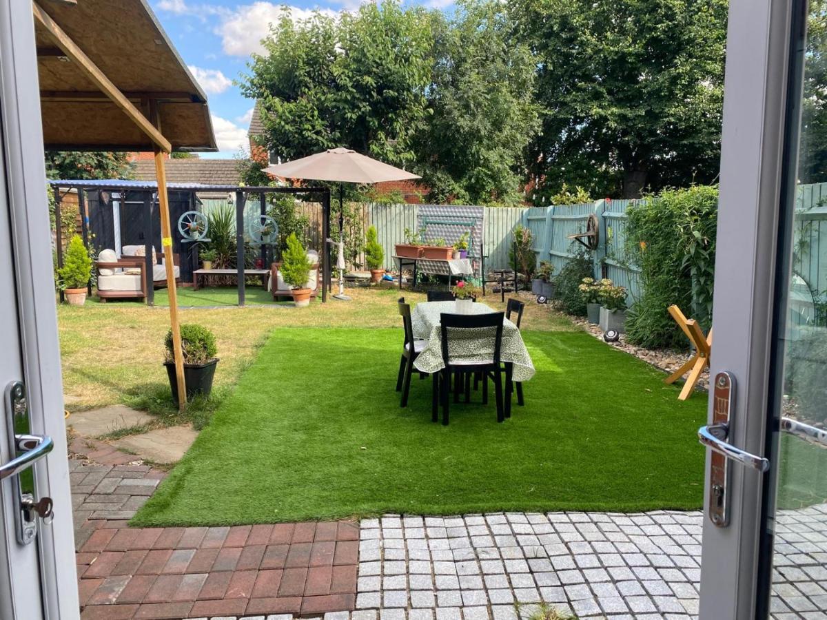 Oxford Gateway House Business Park & Kassam Stadium - B&B Oxford