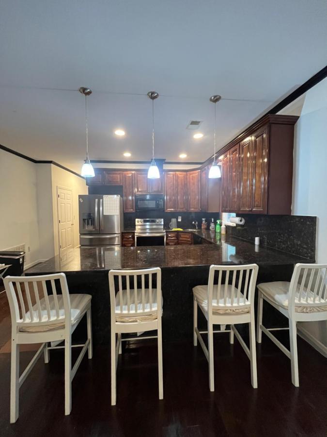 Shalom Suites Apartment - B&B Jersey City
