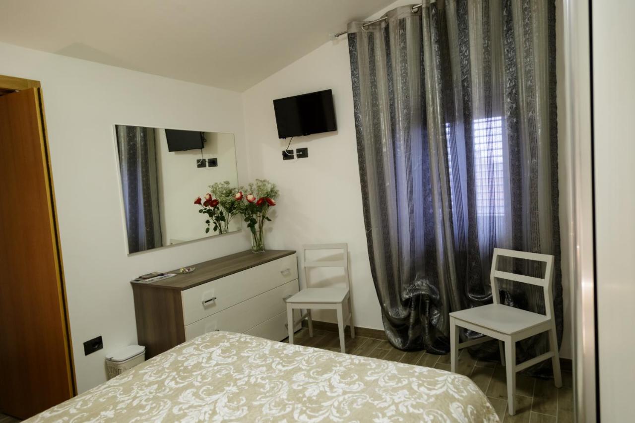 Double Room with Private External Bathroom