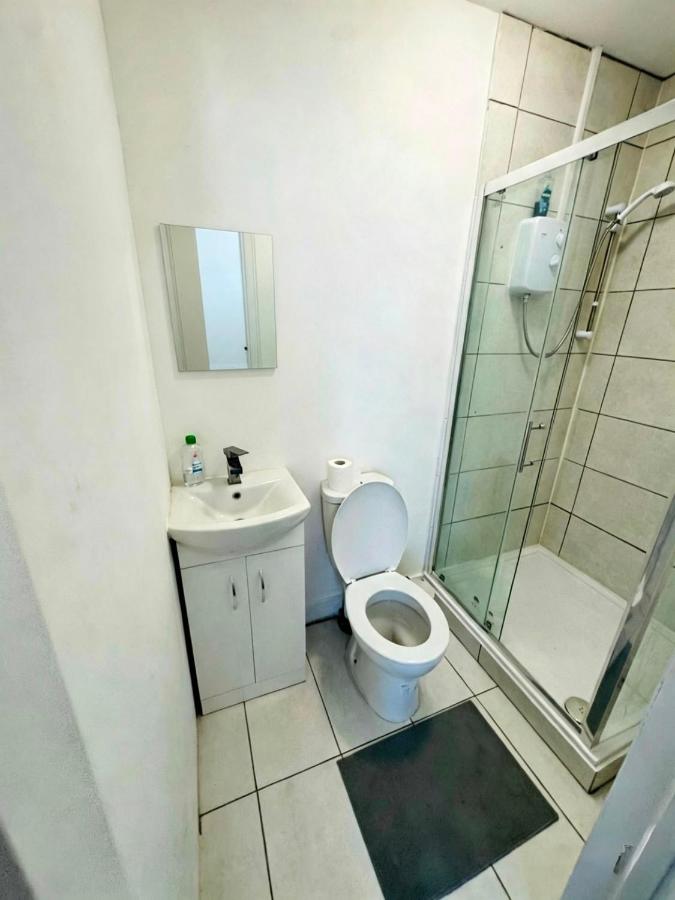 Chadwell Heath Rooms - B&B Goodmayes