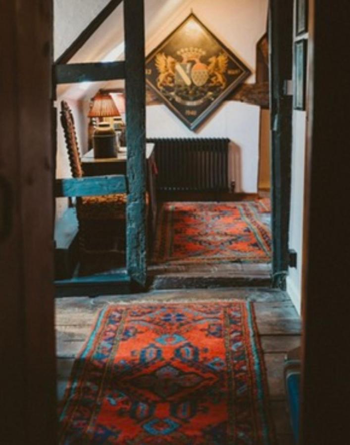 St Columbas Boutique BnB - B&B Weobley