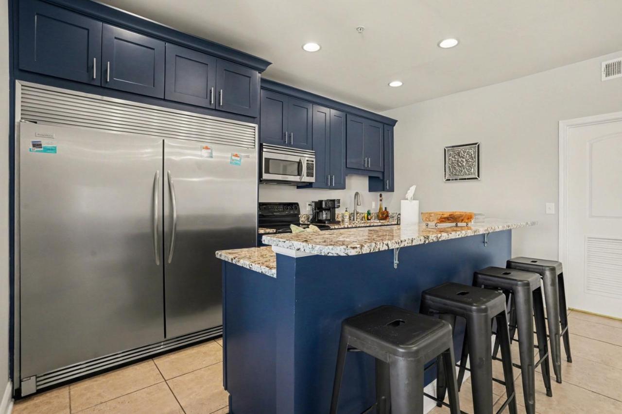 Spacious Oceanview Villa | 3 Private Ensuites | Steps to the Sand - B&B Myrtle Beach
