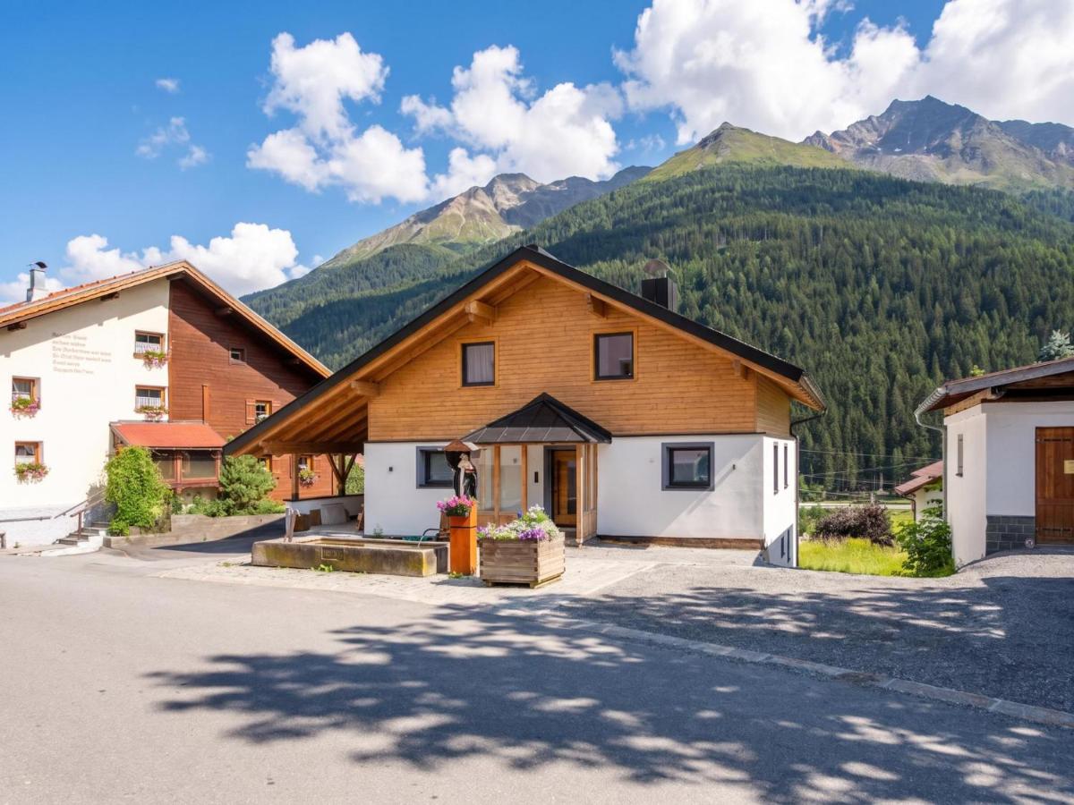 Alpenlodge Pettneu Lodge 3 - Ferienwohnung St. Anton am Arlberg