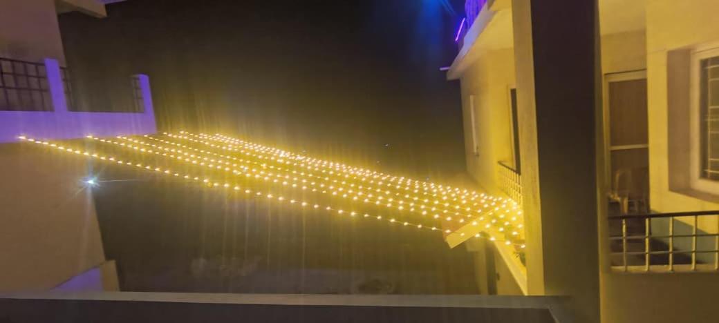 Close2heaven 3 bedroom house with 2 toilets yellow house - B&B Kodaikānāl