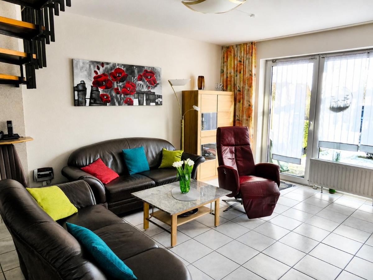 Carmen u. Rudolf Lutz - Bed and Breakfast Norddeich