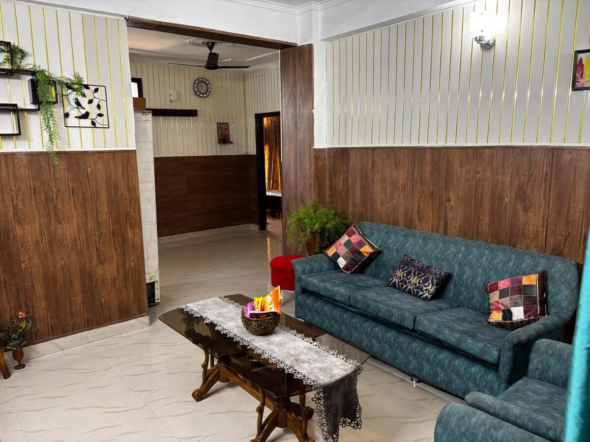Fully furnished park & sun facing 2BHK near ITpark - Chambres d'hôtes Chandigarh