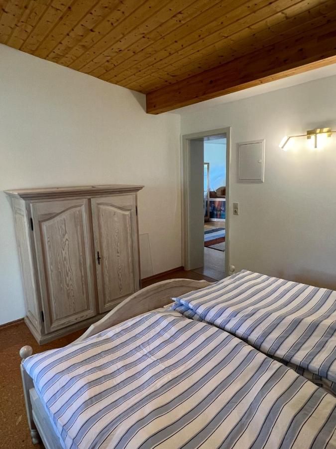 Kleines grünes Gästehaus - B&B Altenbeken
