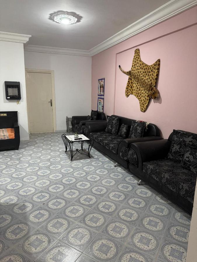 Authentic apartment for 9 people - B&B Hammamet