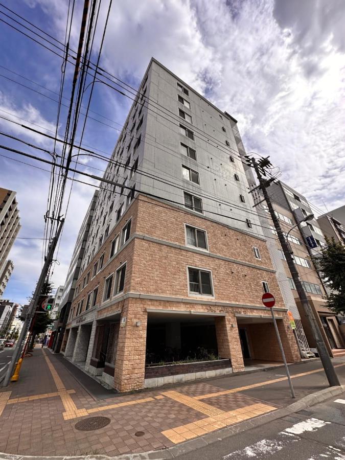 510札幌中央区メインエリアの新規オープン広々室内空間を提供ダブルベッド完備 - B&B Sapporo