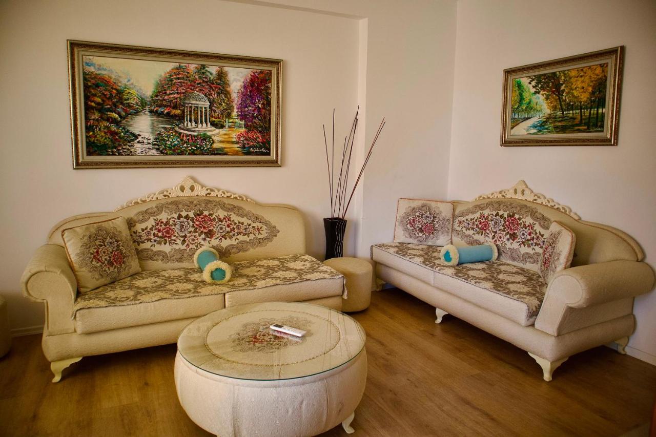 Osho Apartment - Bed and Breakfast Tirana