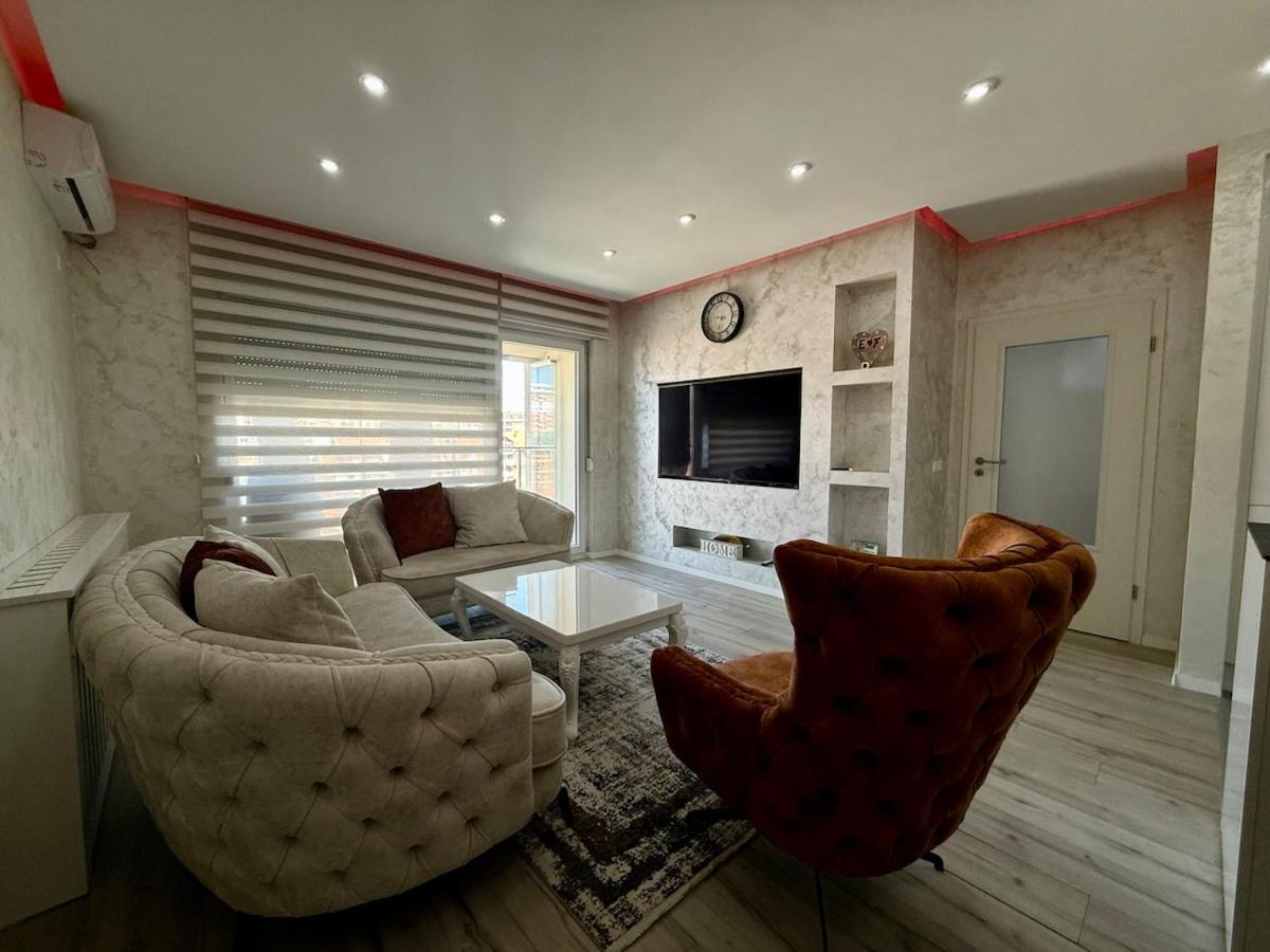 Modern & Comfort Home Stay - B&B Pristina