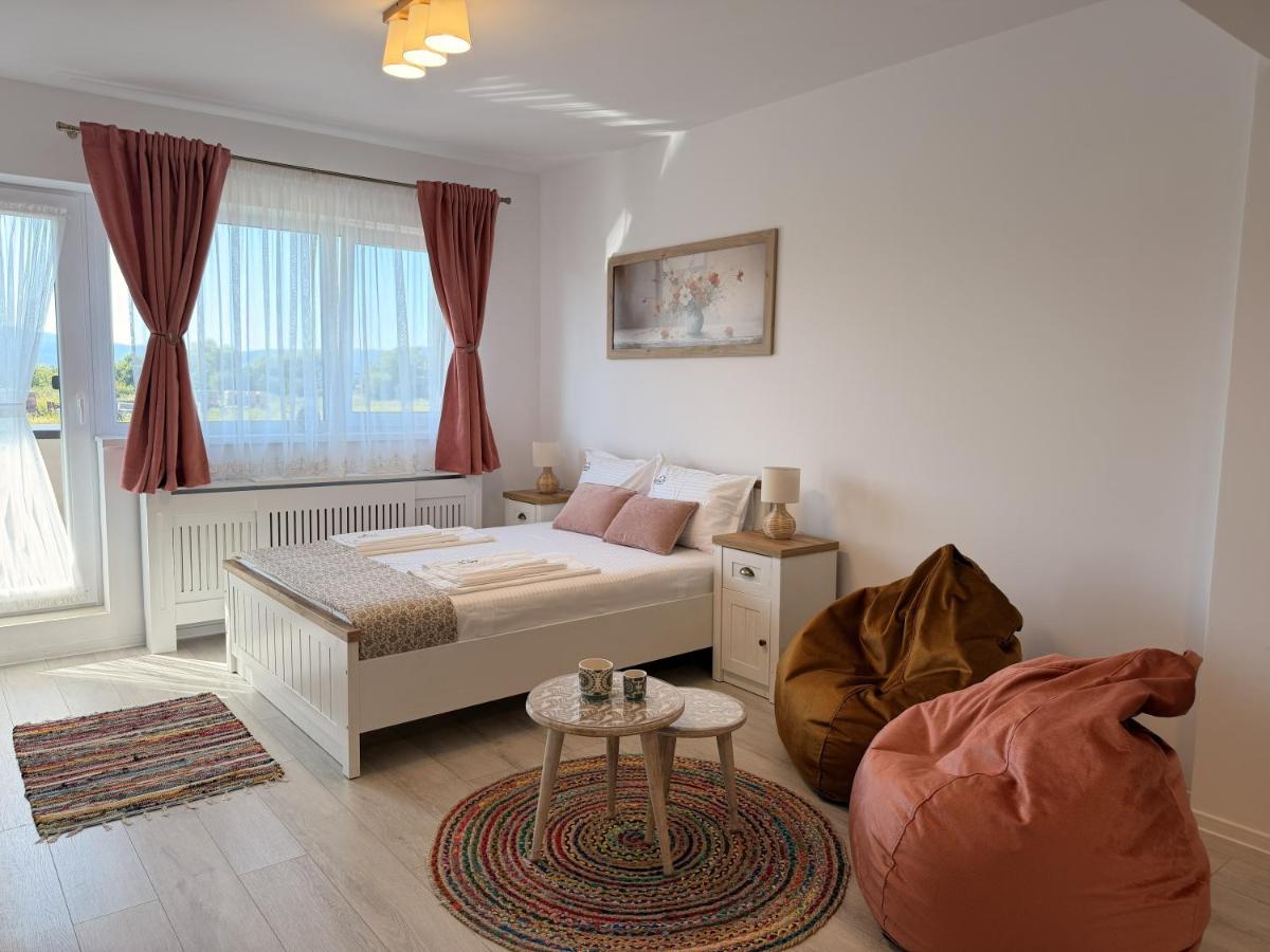 Onci's Apartments - B&B Râşnov