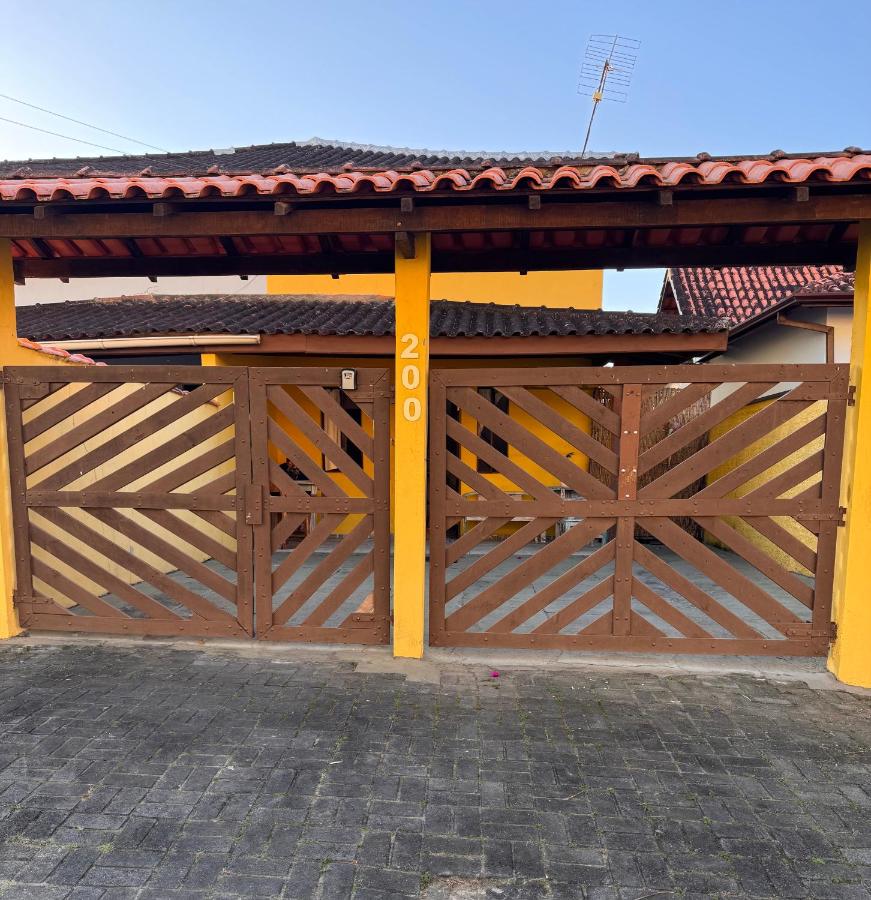 Suíte próximo da balsa com ar condicionado - B&B Ilhabela