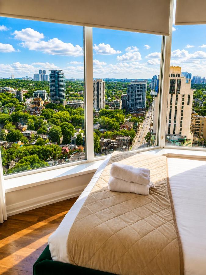 Luxury 3-Beds Apartment in Yorkville with the Best City View in Downtown Toronto - Chambres d'hôtes Toronto