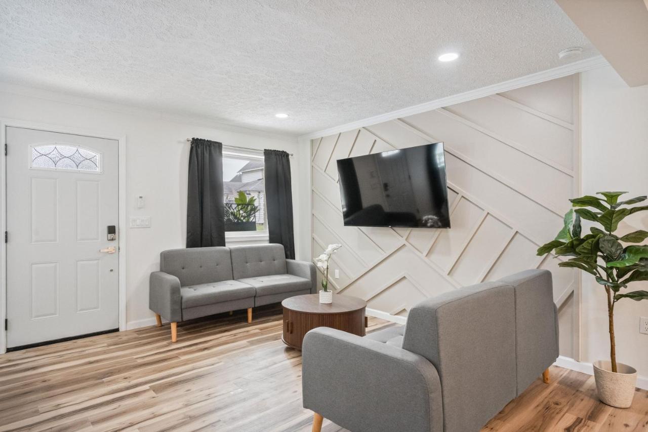 Cosmopolitan Studio A Fresh & Stylish Stay - B&B Kokomo