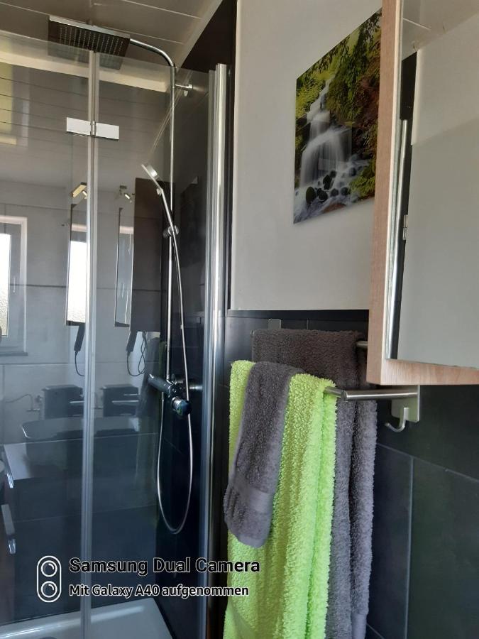 Ferienzimmer Zeppelin - B&B Friedrichshafen