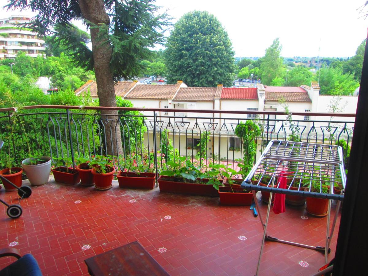 Shared Apartment with Private Room and Private Bathroom in Rome Via Cassia - La Giustiniana - Chambres d'hôtes Rome