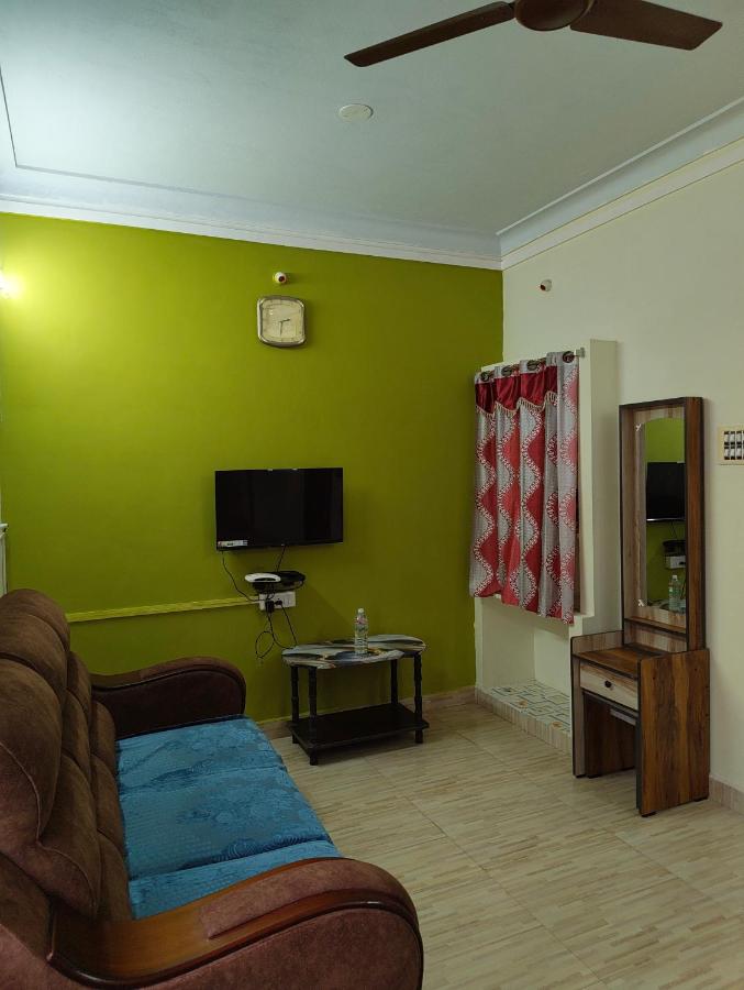 RR Home Stay - B&B Kāraikāl