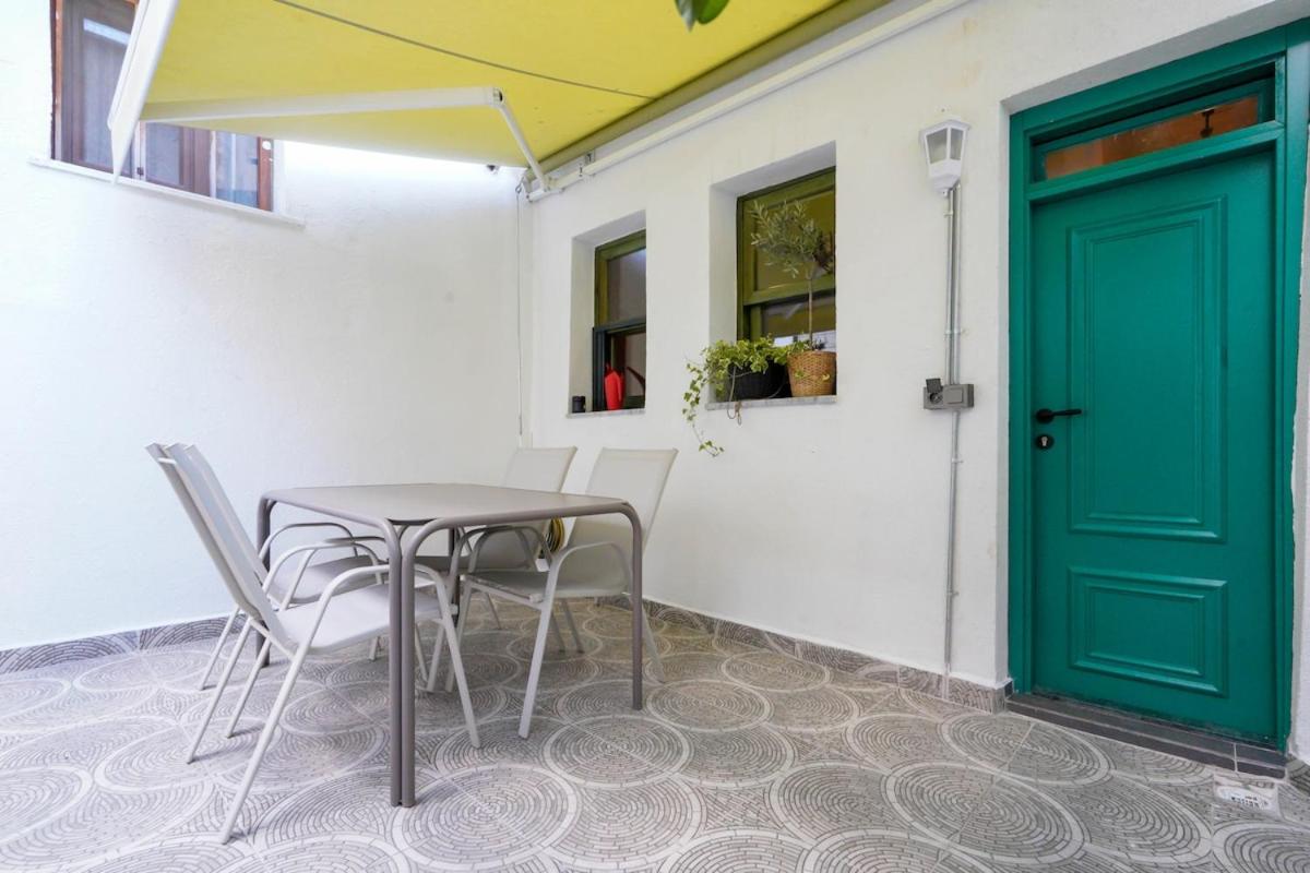 Mercan Apartments Balat- Courtyard Room - B&B Estambul