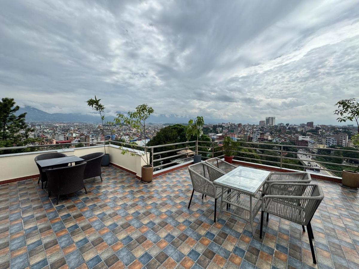 Mantuk Apartment - Bed and Breakfast Kathmandu