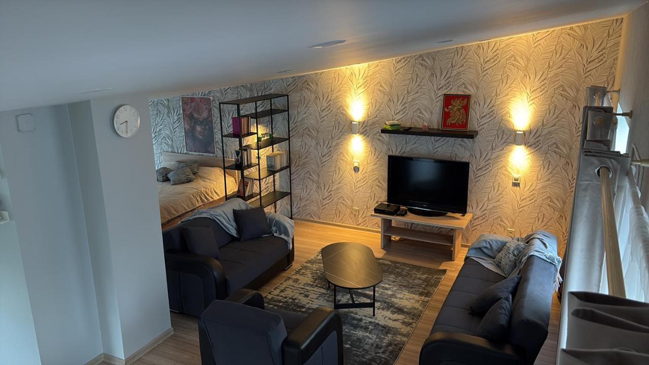 Apartamenti Lazdu 9 - B&B Madona