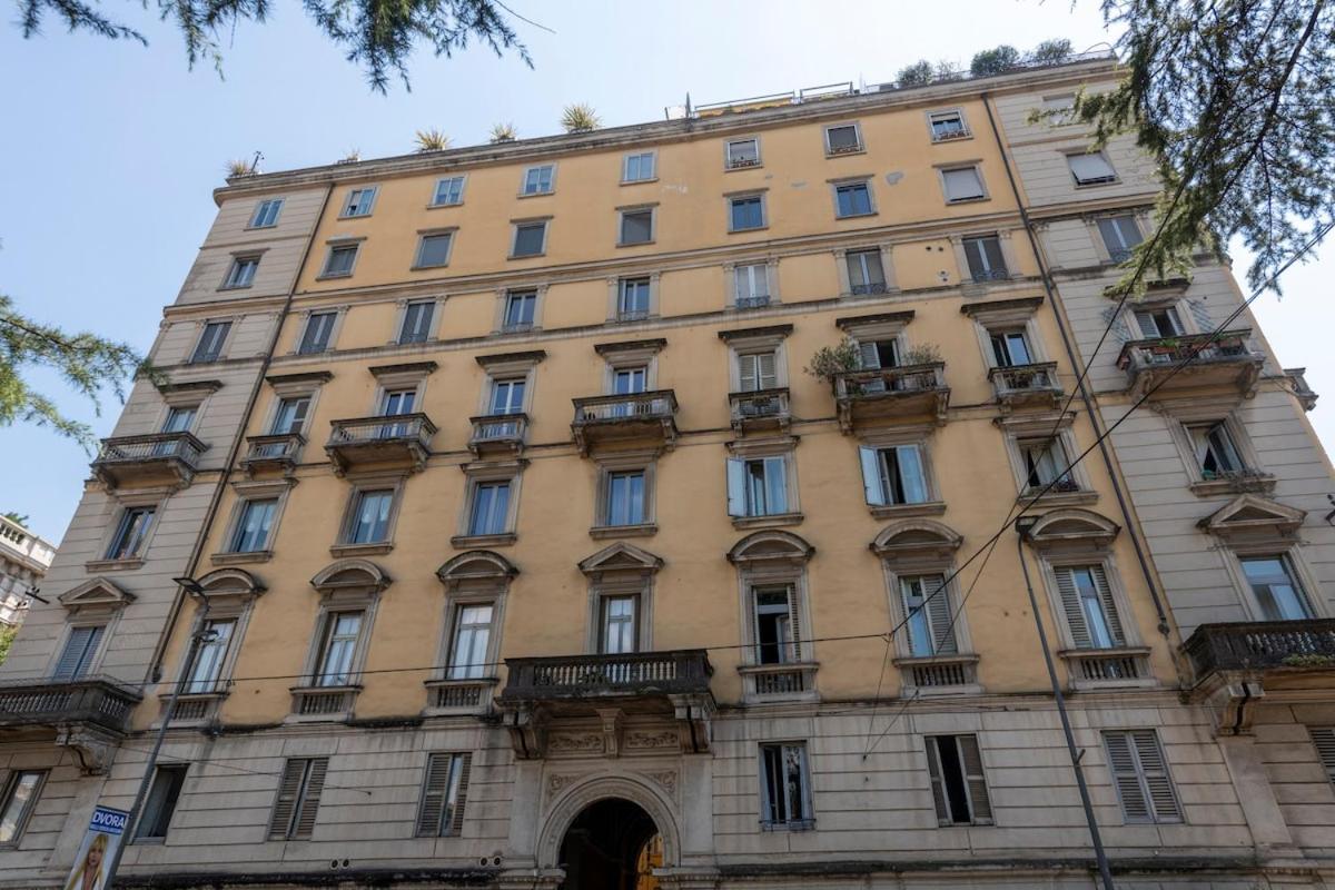Urban Five Milano - Bright 6th floor aprt -10 min to Duomo - B&B Milan