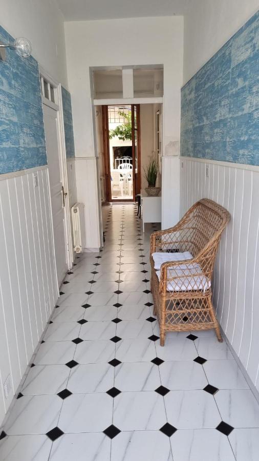 Patio y playa 3 chambres - B&B Portbou