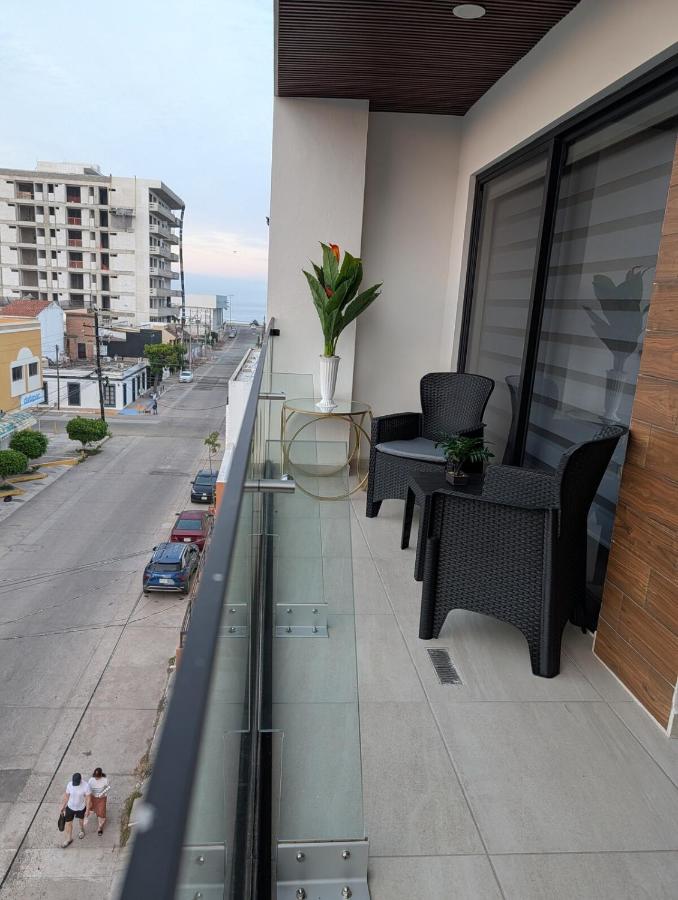 Beautiful apartment two blocks from the beach - Bed and Breakfast Mazatlán