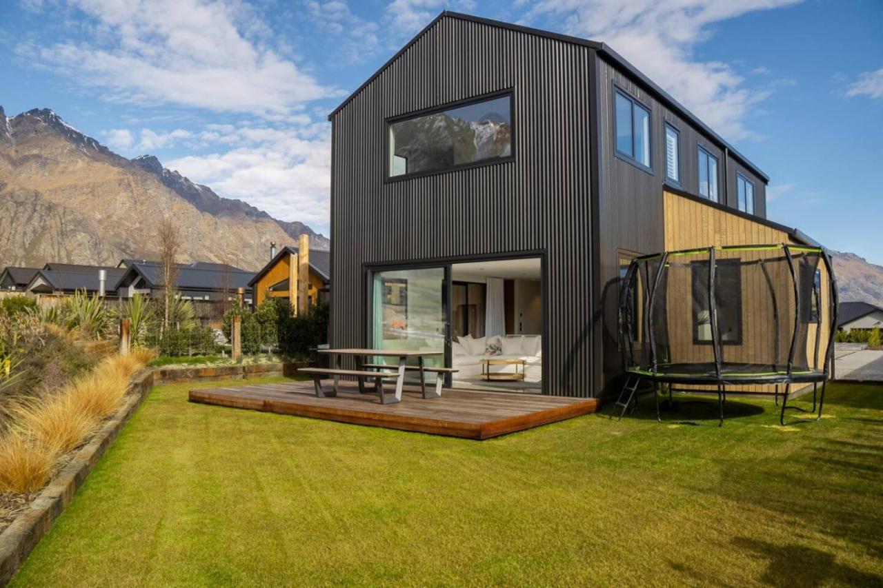 Private Spa with Remarkables & Coronet Views - B&B Distretto di Queenstown