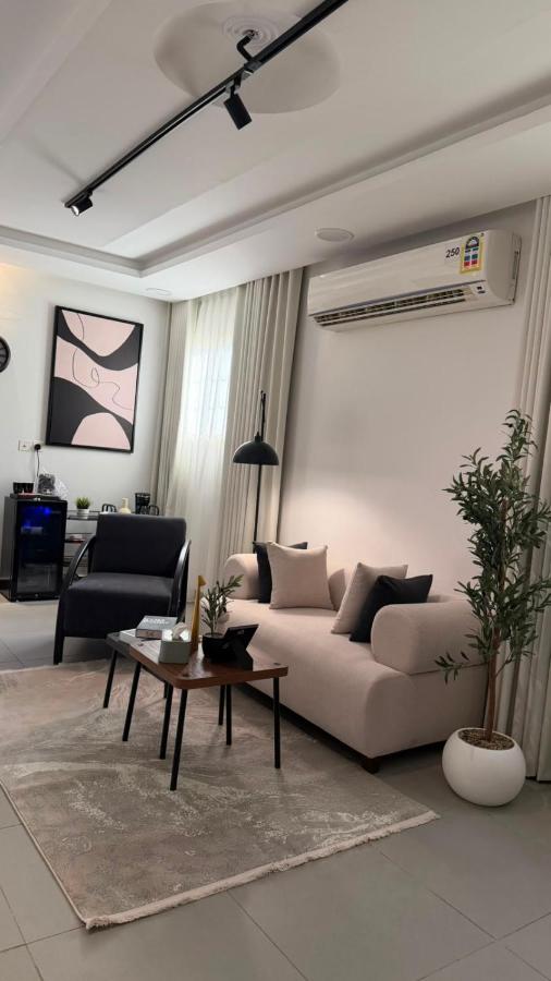 Lovely-9 استديو هادئ بقلب مدينة الظهران بالقرب من ارامكو - B&B Dhahran