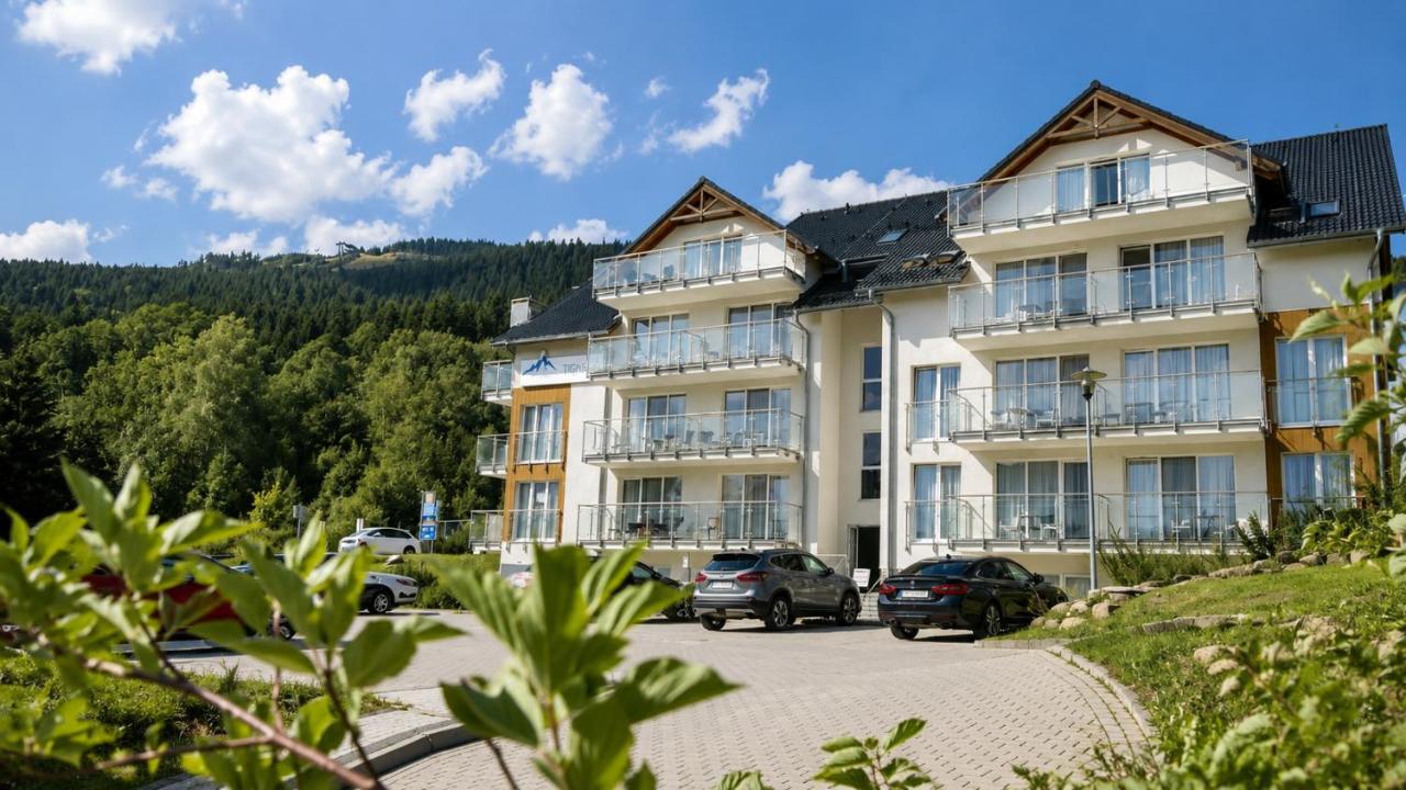Apartament Kierunek Czarna Góra - Bed and Breakfast Sienna