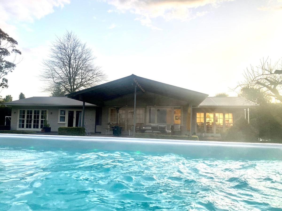 Tauranga Home - Swimming spapool - B&B Omanawa