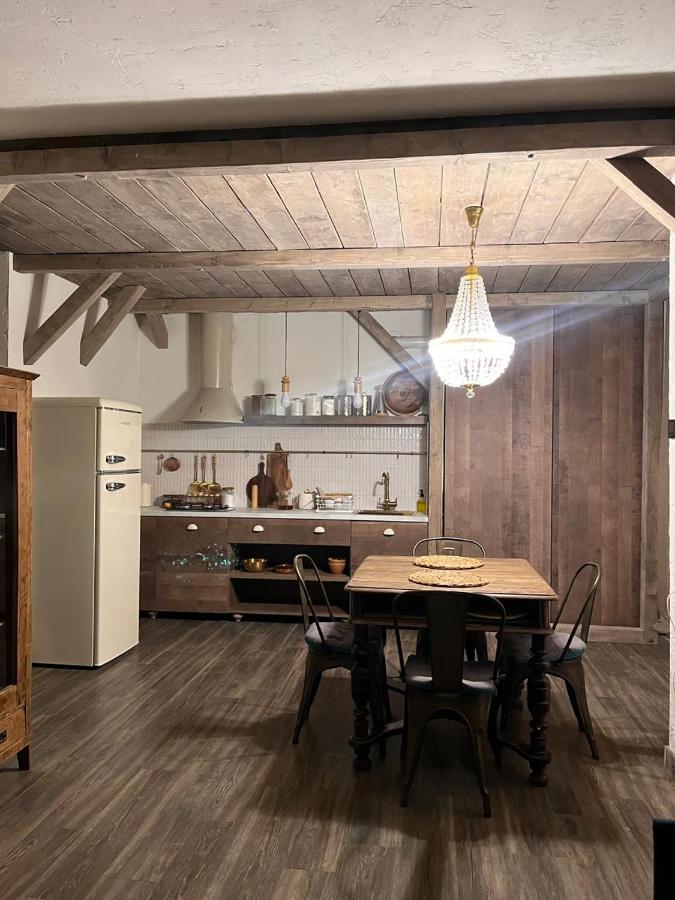 Затишок - Bed and Breakfast Vynnyky