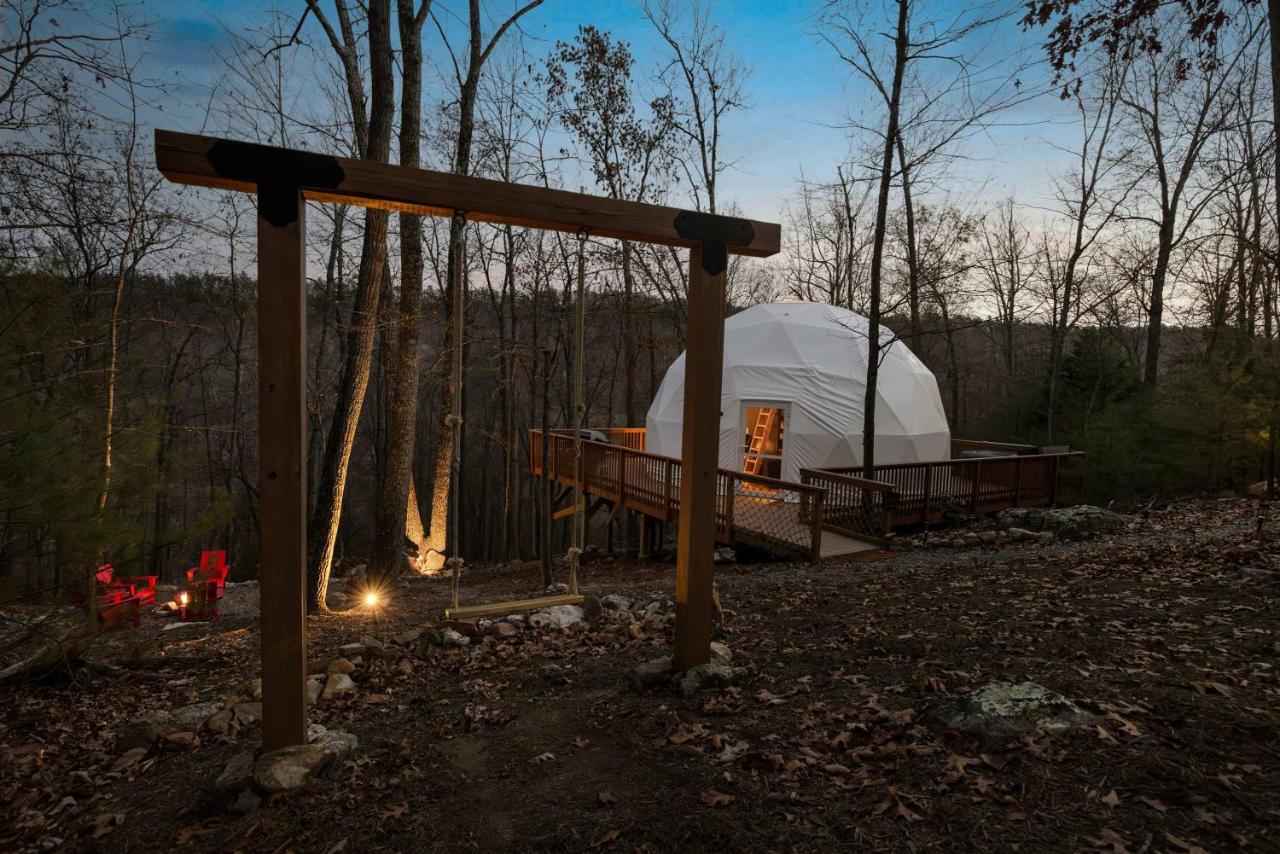 Glamping Dome w Hot Tub Fire Pit & River Access - B&B Wardensville
