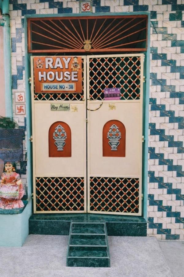 Ray House Stay - B&B Puri