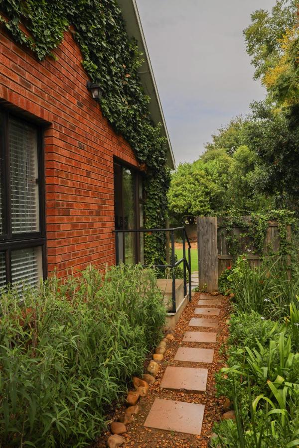Two bedroom retreat in Paradyskloof, Stellenbosch - Chambres d'hôtes Stellenbosch