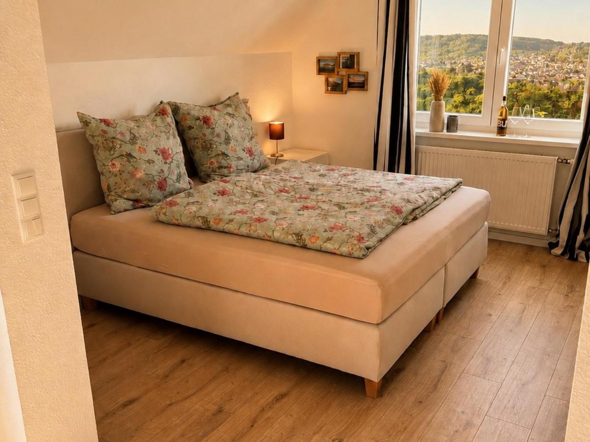 Habitación Doble con balcón (2 adultos + 1 niño)