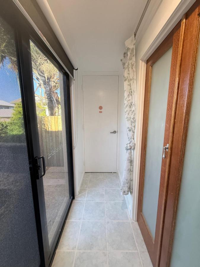 Beachside Studio Apartment - Chambres d'hôtes Bargara