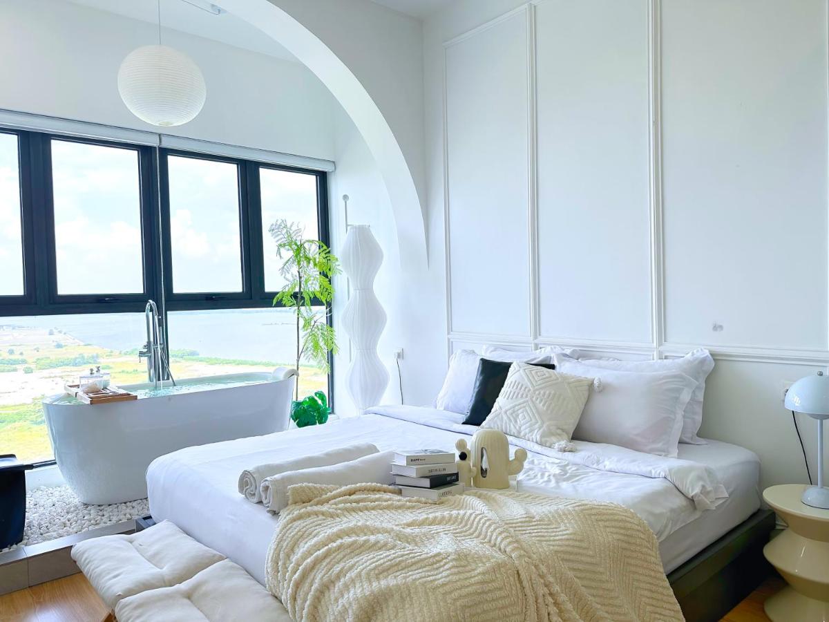 Three-Bedroom Apartment with Sea View