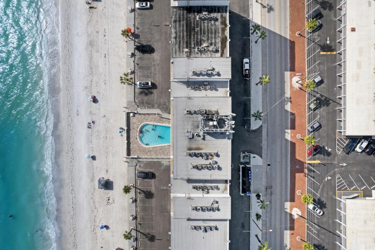 Funshine Sunset Beach - Bed and Breakfast St. Pete Beach