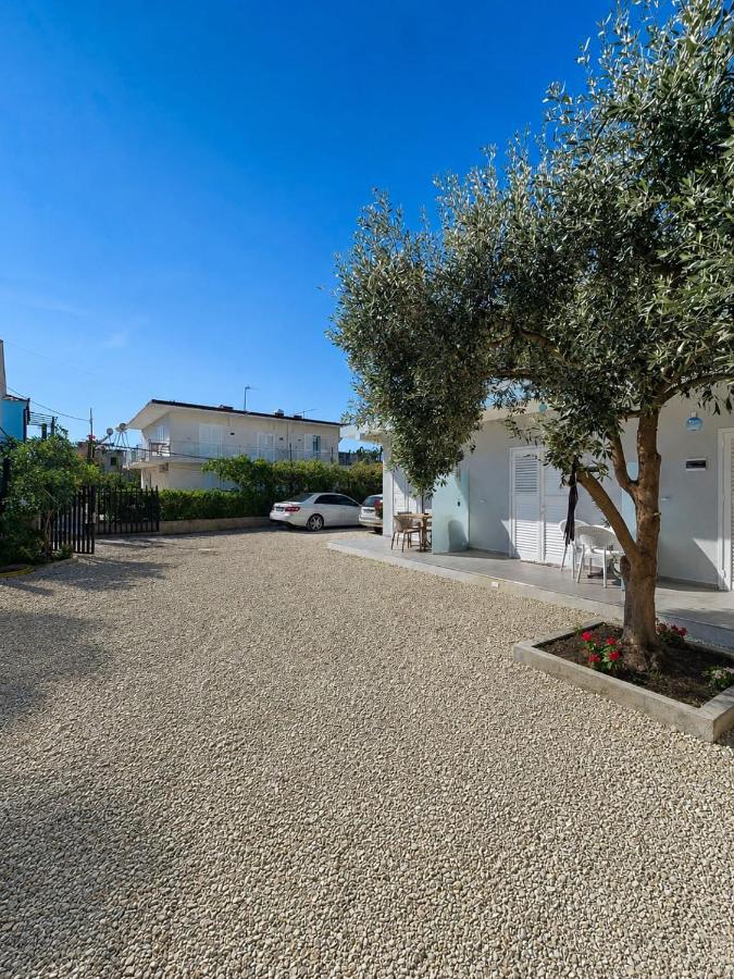 Essia's Apartments - Ferienwohnung Vlora