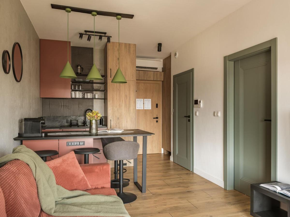 Urban Apartments Global Loft 17th Floor No 17 - Air Condition - Free Garage - B&B Katowice