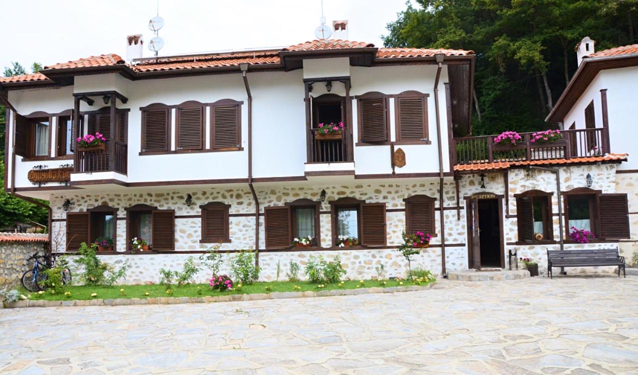 B&B Rozhen - Family Hotel Dinchova kushta - Bed and Breakfast Rozhen