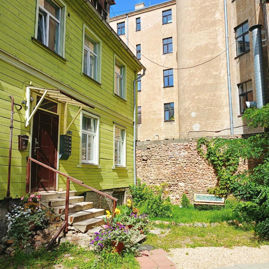 Stylish Riga Center Stay - Free Parking - Walk to Old Town - Chambres d'hôtes Riga