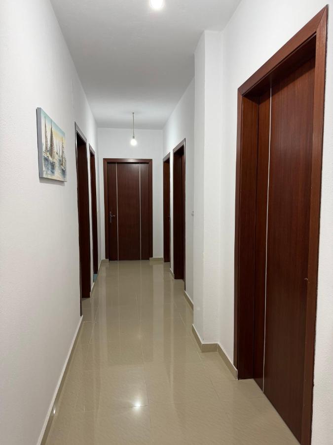Hasa Apartment - B&B Korçë