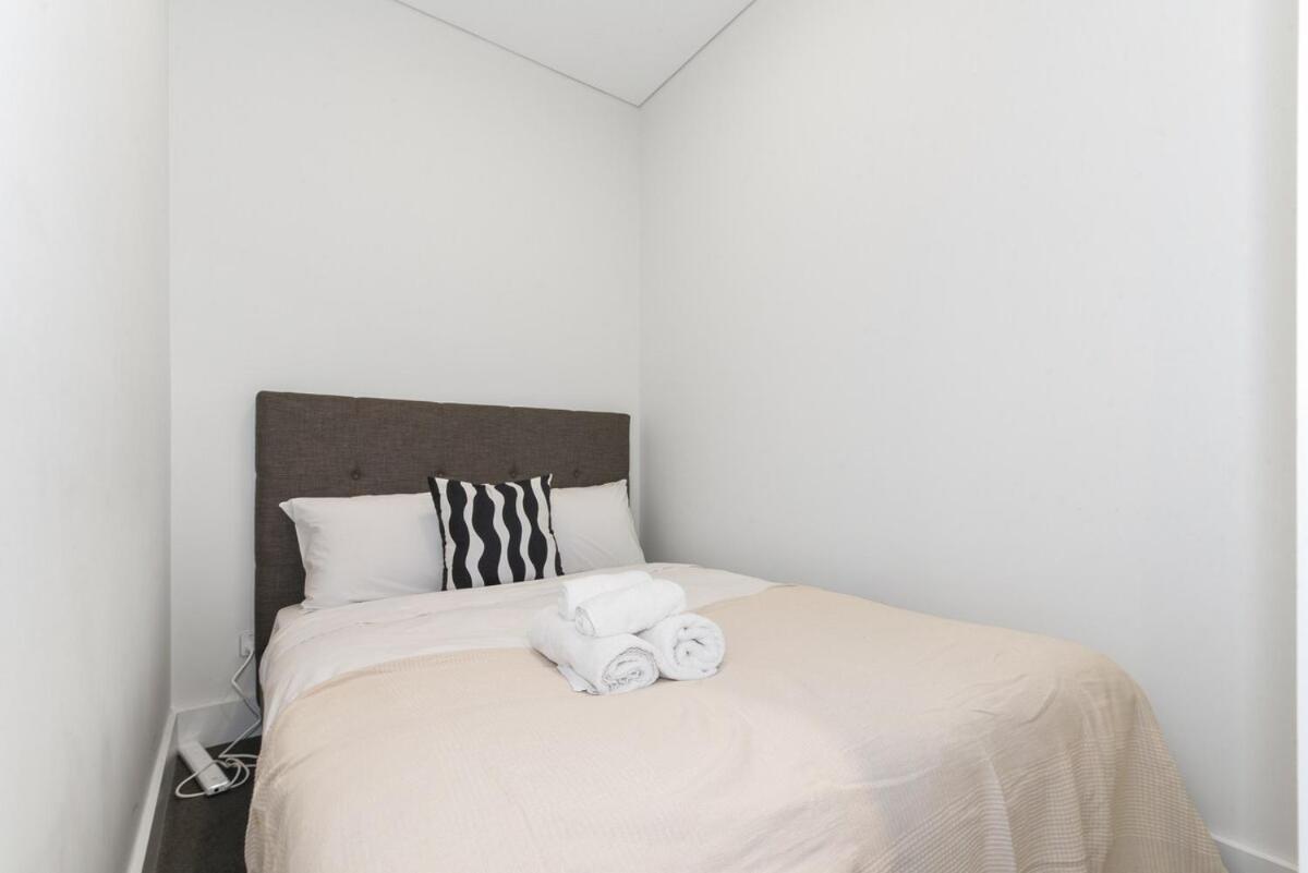 Olympic Park Modern Stay Sleeps 6 and Parking - Ferienwohnung Sydney